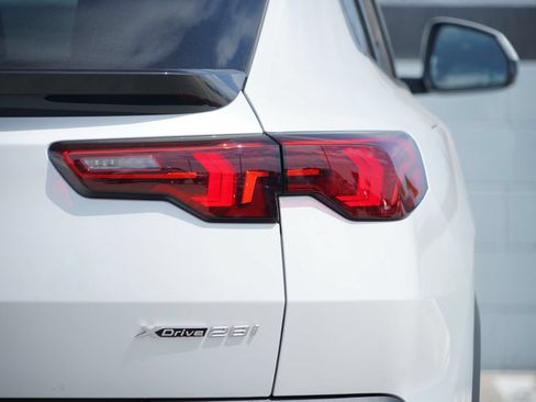 New 2027 BMW X2 xDrive28i AWD/4WD image 8