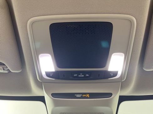 Used 2023 Honda HR-V LX image 34