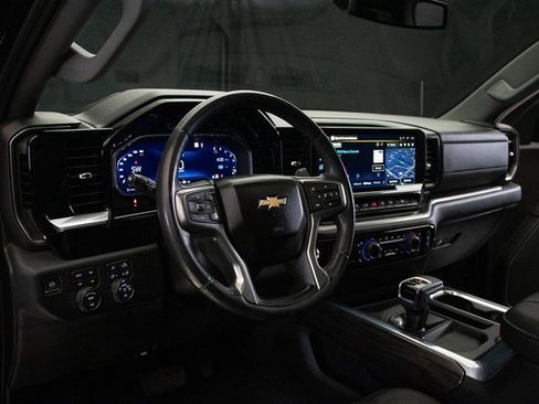 Used 2023 Chevrolet Silverado 1500 LTZ w/ LTZ Premium Package image 23