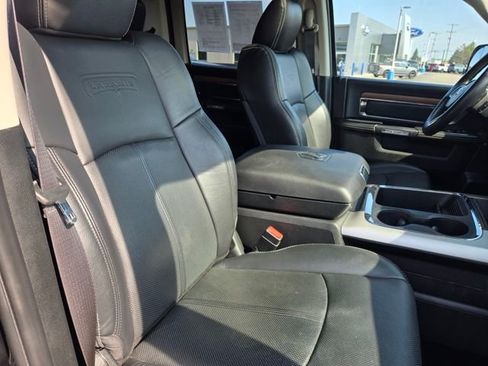 Used 2018 RAM 1500 Laramie w/ Convenience Group image 26