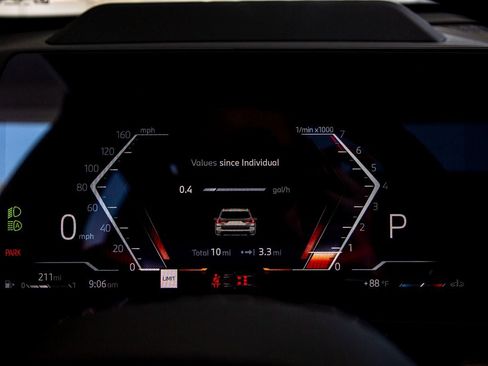 Certified 2025 BMW X1 xDrive28i w/ Technology Package image 10