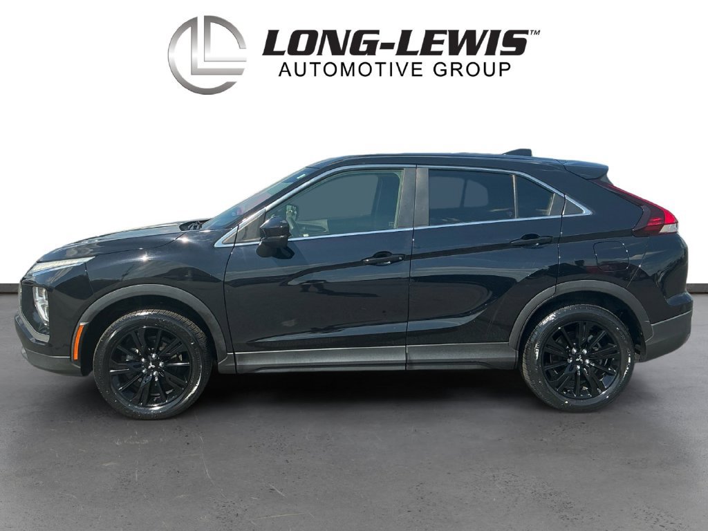 Used 2023 Mitsubishi Eclipse Cross LE AWD/4WD image 2