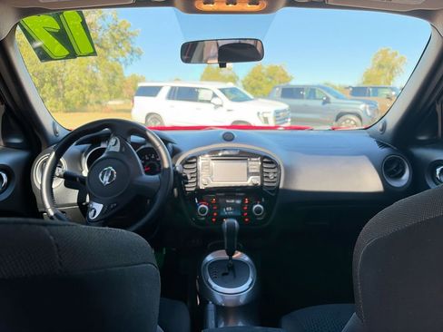 Used 2017 Nissan Juke SV image 8