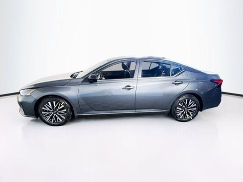 New 2026 Nissan Altima 2.5 SV FWD image 8