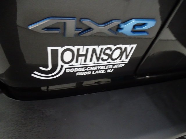 Certified 2024 Jeep Wrangler Unlimited AWD/4WD image 27