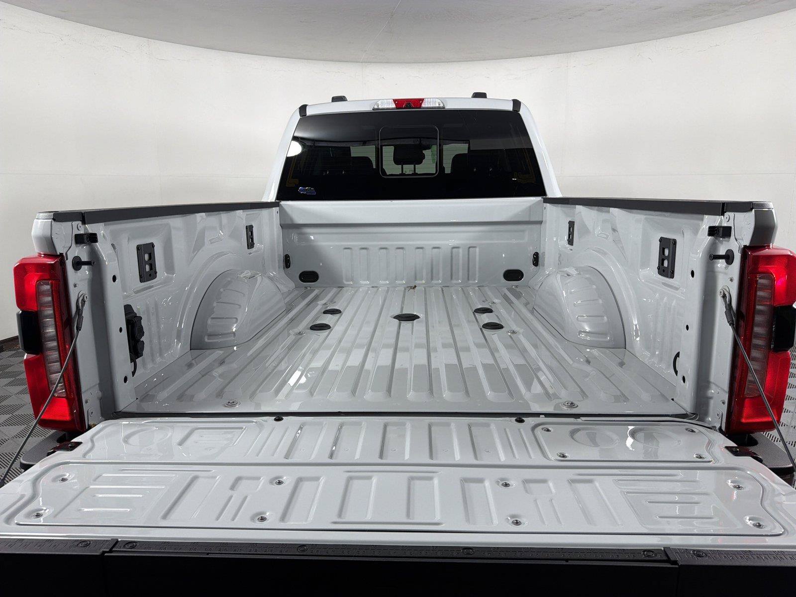 New 2026 Ford F250 Lariat w/ Lariat Premium Package AWD/4WD image 18