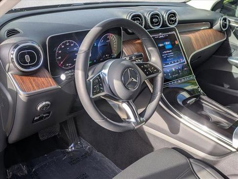 Certified 2025 Mercedes-Benz GLC 350e 4MATIC image 10
