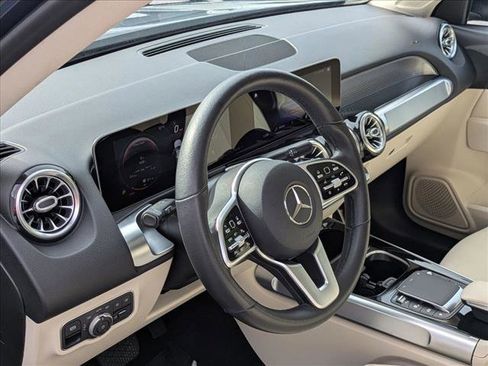 Certified 2021 Mercedes-Benz GLB 250 image 13