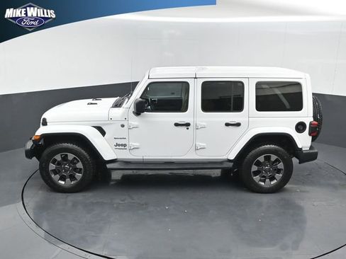 Used 2018 Jeep Wrangler Unlimited Sahara image 12