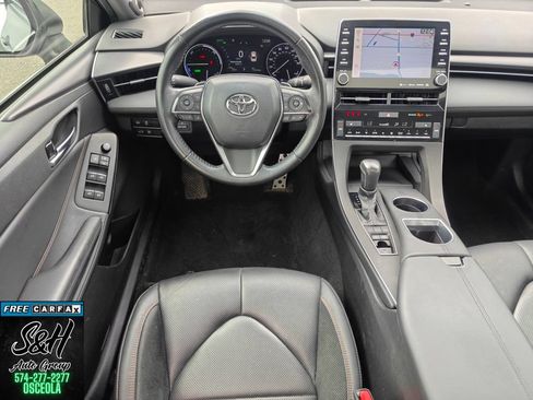 Used 2021 Toyota Avalon XSE w/ Carpet Mat Package (TMS) FWD image 4