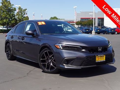 Used 2024 Honda Civic Sport Touring image 2