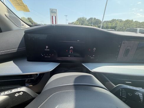 Used 2025 Nissan Murano SL AWD/4WD image 23