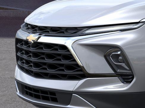 New 2025 Chevrolet Blazer LT w/ Convenience Package image 13