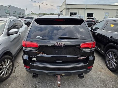 Used 2018 Jeep Grand Cherokee Trailhawk w/ Trailhawk Luxury Group AWD/4WD image 3