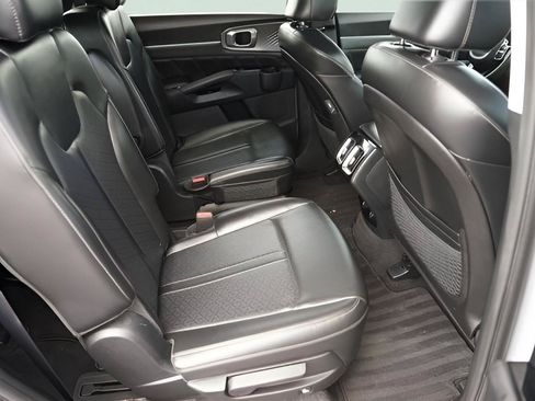 Used 2023 Kia Sorento SX FWD image 18