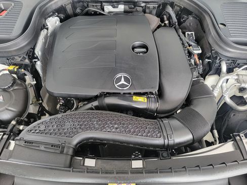 Used 2022 Mercedes-Benz GLC 300 4MATIC image 24