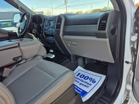 Used 2019 Ford F250 XL w/ Power Equipment Group image 33