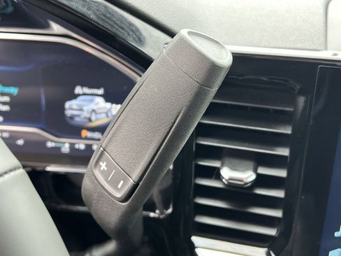 Used 2024 Chevrolet Silverado 1500 RST image 22