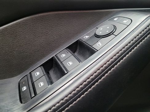 Used 2024 Nissan Rogue SV FWD image 27
