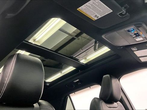 Used 2024 Ford Explorer ST w/ Technology Package image 20