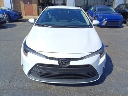 New 2025 Toyota Corolla LE