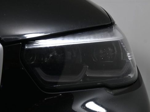 Used 2023 BMW X5 xDrive40i w/ M Sport Package AWD/4WD image 11