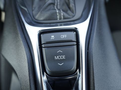 Used 2021 Chevrolet Camaro LT image 27