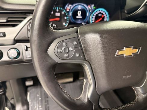 Used 2019 Chevrolet Suburban Premier image 15