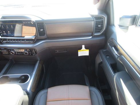 New 2026 Chevrolet Silverado 3500 High Country w/ High Country Premium Package image 20