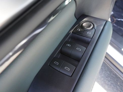 New 2026 GMC Terrain AT4 w/ Technology Package II AWD/4WD image 17