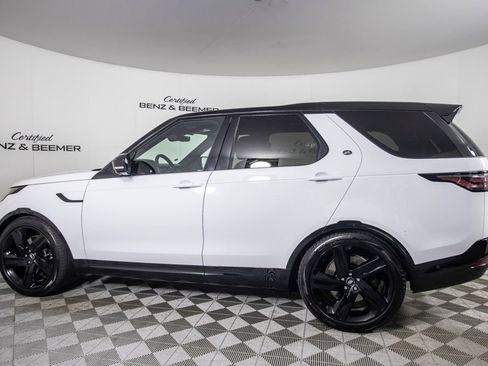 Used 2024 Land Rover Discovery Metropolitan Edition AWD/4WD image 13