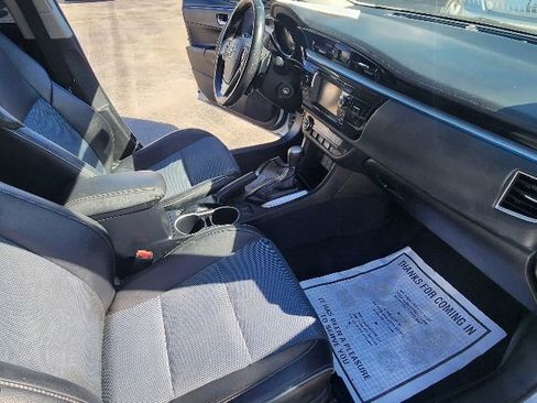 Used 2016 Toyota Corolla S Premium image 14