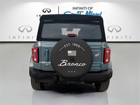 Used 2021 Ford Bronco Outer Banks image 6