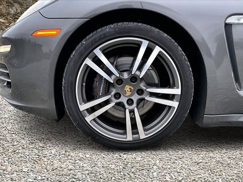 Used 2014 Porsche Panamera 2 image 8