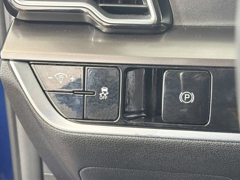 Used 2024 Kia Sportage EX AWD/4WD image 13