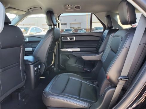 Certified 2022 Ford Explorer XLT w/ Equipment Group 202A image 26