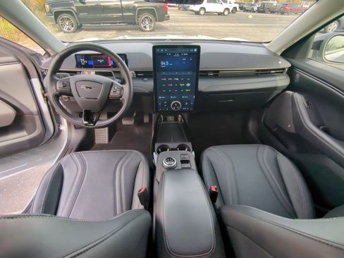 Used 2024 Ford Mustang Mach-E Premium image 14