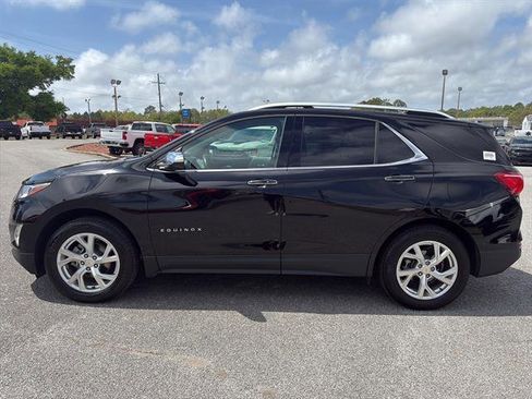 Used 2021 Chevrolet Equinox Premier AWD/4WD image 4
