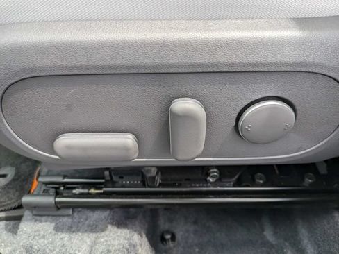 Certified 2025 Hyundai Kona SEL FWD image 20