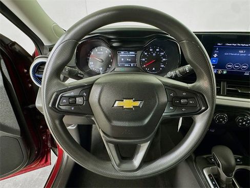 Used 2024 Chevrolet Trax LS image 9