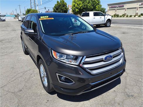 Used 2017 Ford Edge SEL w/ Equipment Group 201A FWD image 3