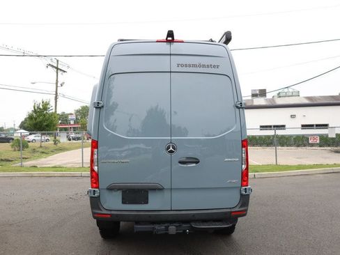 Used 2025 Mercedes-Benz Sprinter 2500 image 4