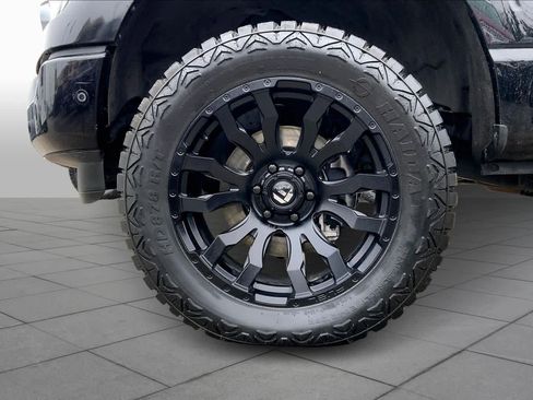 Certified 2022 Ford F150 Platinum w/ Equipment Group 701A High image 11