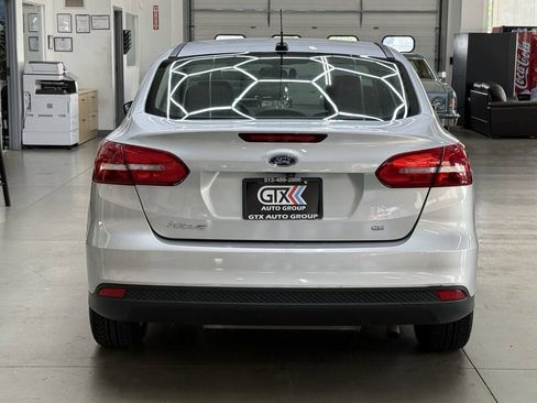 Used 2017 Ford Focus SE FWD image 3