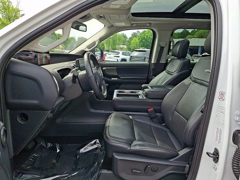 Used 2025 Ford Expedition Max Platinum AWD/4WD image 13