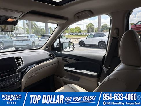 Used 2019 Honda Pilot Touring image 13