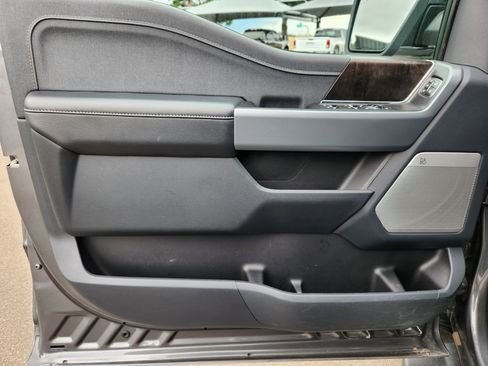 Used 2023 Ford F150 Lariat image 6