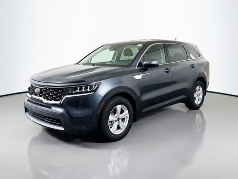 Used 2021 Kia Sorento LX FWD image 4