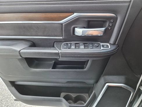 Used 2022 RAM 2500 Laramie AWD/4WD image 27