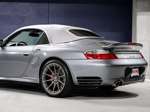 Used 2004 Porsche 911 Turbo AWD/4WD image 36
